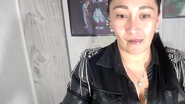 JULIANAWET69 online show from 11-03-25, 01:33