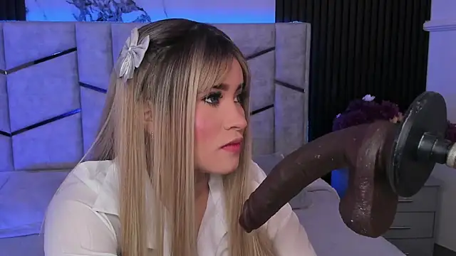 Gigidoll online show from 11-21-25, 11:42