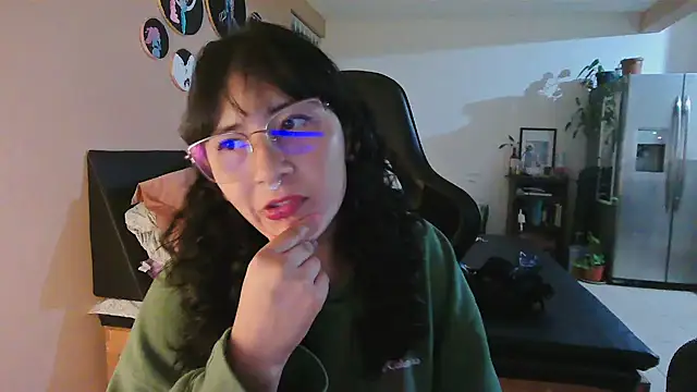 GinnyDelice online show from 10-09-25, 12:44