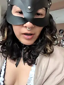 GinnyDelice online show from 01-25-25, 08:00