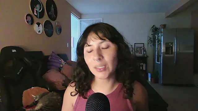 GinnyDelice online show from 09-09-25, 12:21