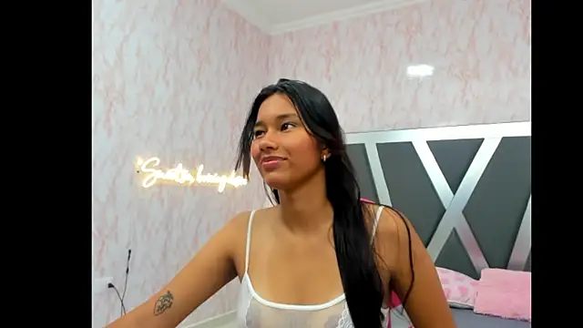 Snapshot of LIA_SWAN_ chatting on 02-24-25, 03:44 LIA SWAN  online show from 02-24-25, 03:44