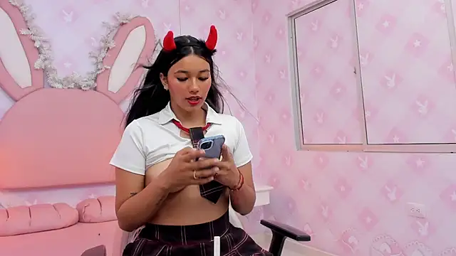 Snapshot of LIA_SWAN_ chatting on 02-14-26, 03:51 LIA SWAN online show from 02-14-26, 03:51