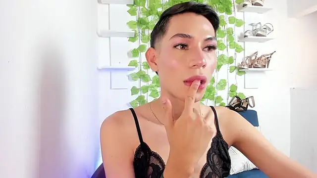 JackeOwens online show from 04-21-26, 01:42