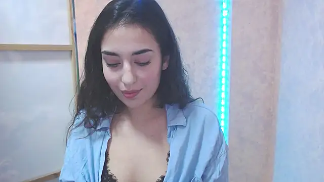 Lovelllyy online show from 02-13-25, 10:34