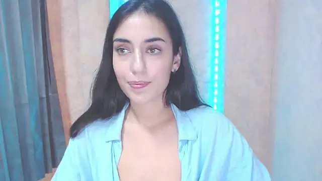 Lovelllyy online show from 10-08-25, 11:12