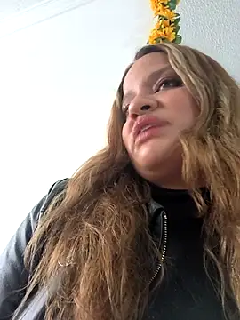 victoria  floyd online show from 10-20-25, 09:04