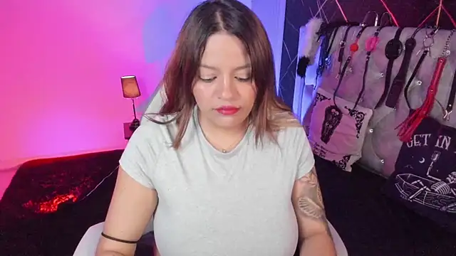 Snapshot of victoria__floyd chatting on 04-21-26, 08:59 victoria floyd online show from 04-21-26, 08:59
