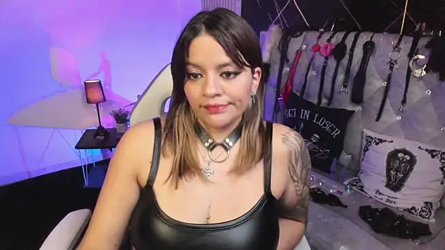 victoria  floyd online show from 02-21-26, 01:40