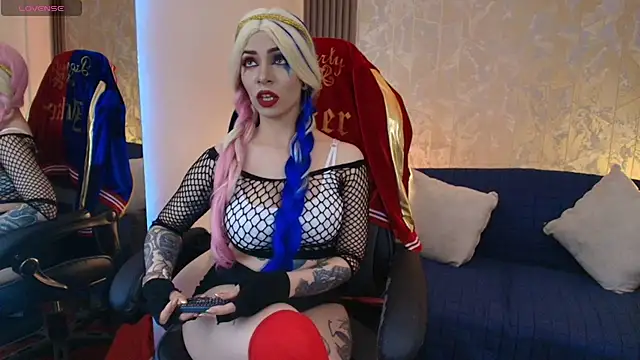 Aurora thomas  1 online show from 03-12-26, 11:31