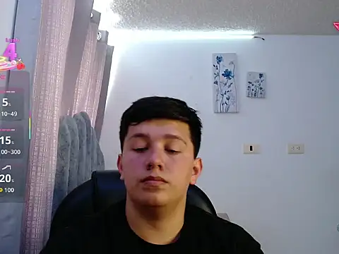 Snapshot of Alan_red chatting on 03-25-26, 04:17 Alan red online show from 03-25-26, 04:17
