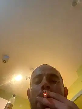 Snapshot of wyattstone chatting on 10-13-25, 02:02 wyattstone online show from 10-13-25, 02:02