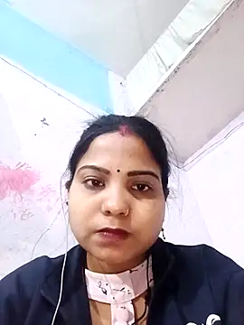 Snapshot of Bina_Bhanot chatting on 11-28-25, 08:25 Bina Bhanot online show from 11-28-25, 08:25