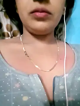 Snapshot of Bina_Bhanot chatting on 03-14-25, 04:30 Bina Bhanot online show from 03-14-25, 04:30