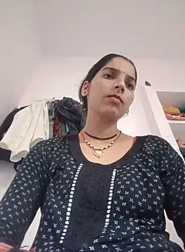 Snapshot of Bina_Bhanot chatting on 09-26-25, 03:35 Bina Bhanot online show from 09-26-25, 03:35