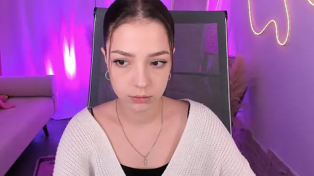 PamBeesly online show from 01-12-26, 08:32