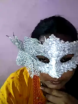 Snapshot of Tamil_queenbaby chatting on 09-15-25, 05:13 Tamil queenbaby online show from 09-15-25, 05:13