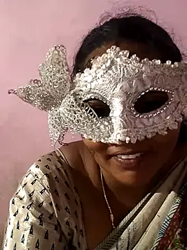 Snapshot of Tamil_queenbaby chatting on 09-27-25, 05:19 Tamil queenbaby online show from 09-27-25, 05:19