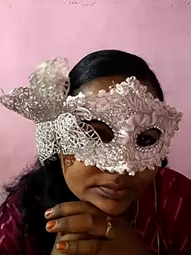 Snapshot of Tamil_queenbaby chatting on 09-29-25, 01:56 Tamil queenbaby online show from 09-29-25, 01:56