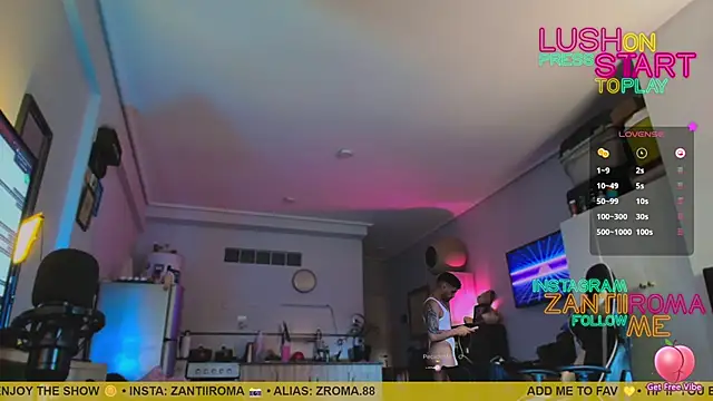 Snapshot of ZRD88 chatting on 10-11-25, 07:26 ZRD88 online show from 10-11-25, 07:26