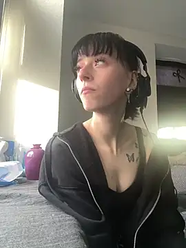 Ciara2004 online show from 01-15-26, 02:20