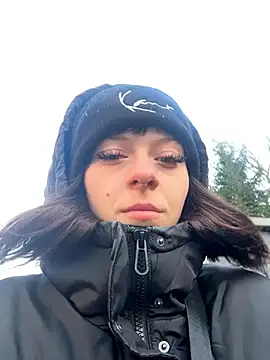 Ciara2004 online show from 11-28-25, 07:52