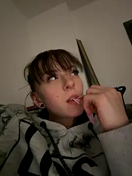 Ciara2004 online show from 11-27-25, 07:03