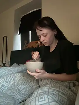 Ciara2004 online show from 02-28-26, 06:02