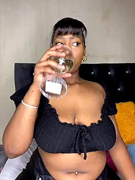 Spicey-CheekssX online show from 09-11-25, 07:36