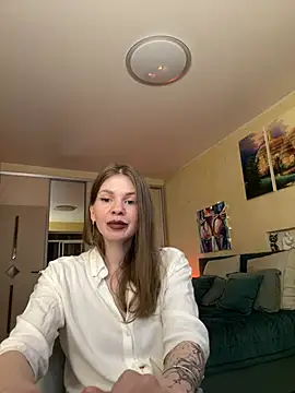 ReginaSparkle online show from 02-26-25, 01:25