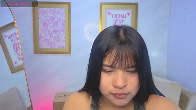 Paulette v online show from 04-20-26, 01:03