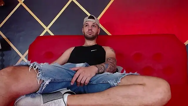 Cristian white online show from 09-19-25, 05:06