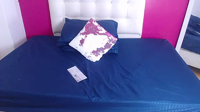 tinyy whore18 online show from 10-22-25, 04:06