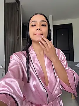 Bella Smiith  online show from 02-18-26, 03:52