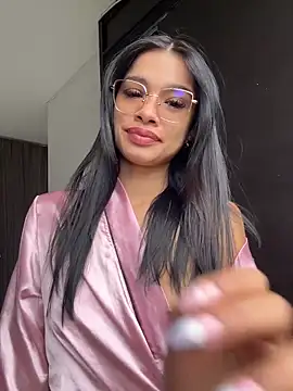 Bella Smiith  online show from 02-12-26, 02:17