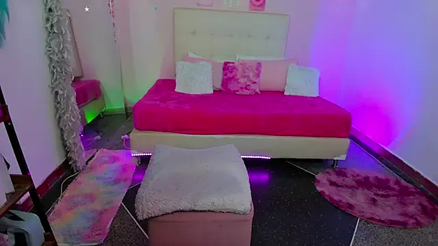 ScarlettDreamss7 online show from 09-09-25, 02:10