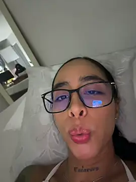 sophierooy22 online show from 06-29-26, 09:47