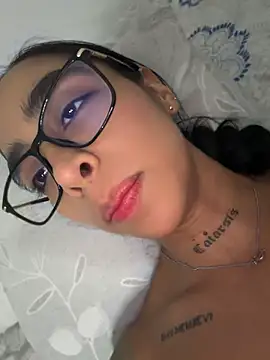 sophierooy22 online show from 07-05-26, 01:10