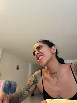 sophierooy22 online show from 07-26-26, 09:43