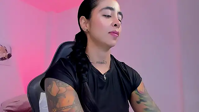 sophierooy22 online show from 02-13-26, 02:50