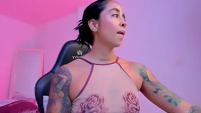 sophierooy22 online show from 03-27-26, 01:23