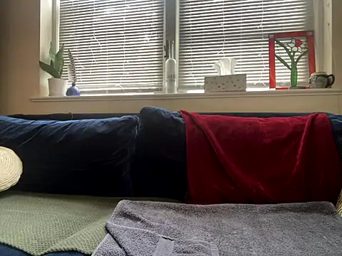 Snapshot of Prolapse_Pig chatting on 10-19-25, 04:43 Prolapse Pig online show from 10-19-25, 04:43