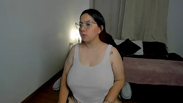 brithany olson25 online show from 10-26-25, 07:14