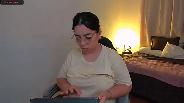 Snapshot of brithany_olson25 chatting on 09-17-25, 11:45 brithany olson25 online show from 09-17-25, 11:45