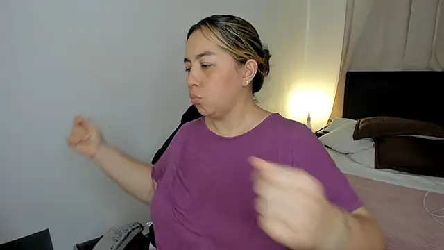 brithany olson25 online show from 03-13-26, 08:14