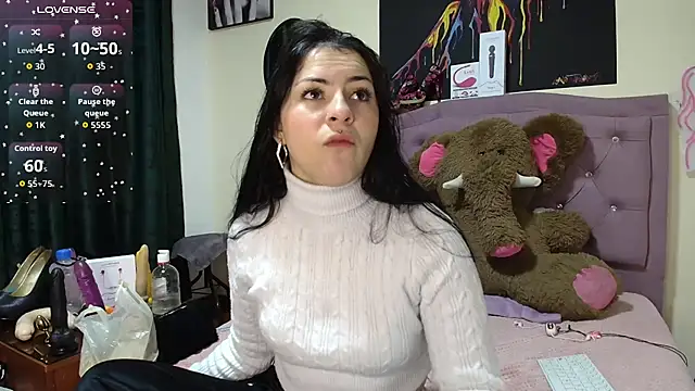 Emmie Hot online show from 12-02-25, 12:18