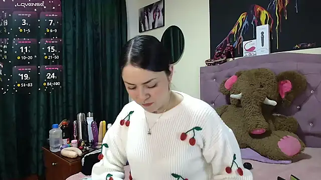 Snapshot of Emmie_Hot chatting on 10-01-25, 11:58 Emmie Hot online show from 10-01-25, 11:58
