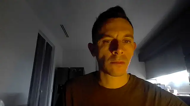 Snapshot of Masterclassyfeet chatting on 02-10-25, 09:04 Masterclassyfeet online show from 02-10-25, 09:04