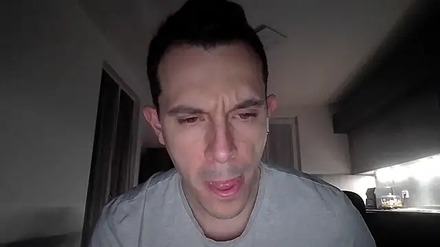 Snapshot of Masterclassyfeet chatting on 03-03-25, 12:01 Masterclassyfeet online show from 03-03-25, 12:01