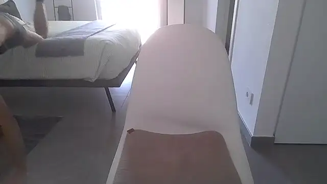 Snapshot of Masterclassyfeet chatting on 09-18-25, 08:39 Masterclassyfeet online show from 09-18-25, 08:39